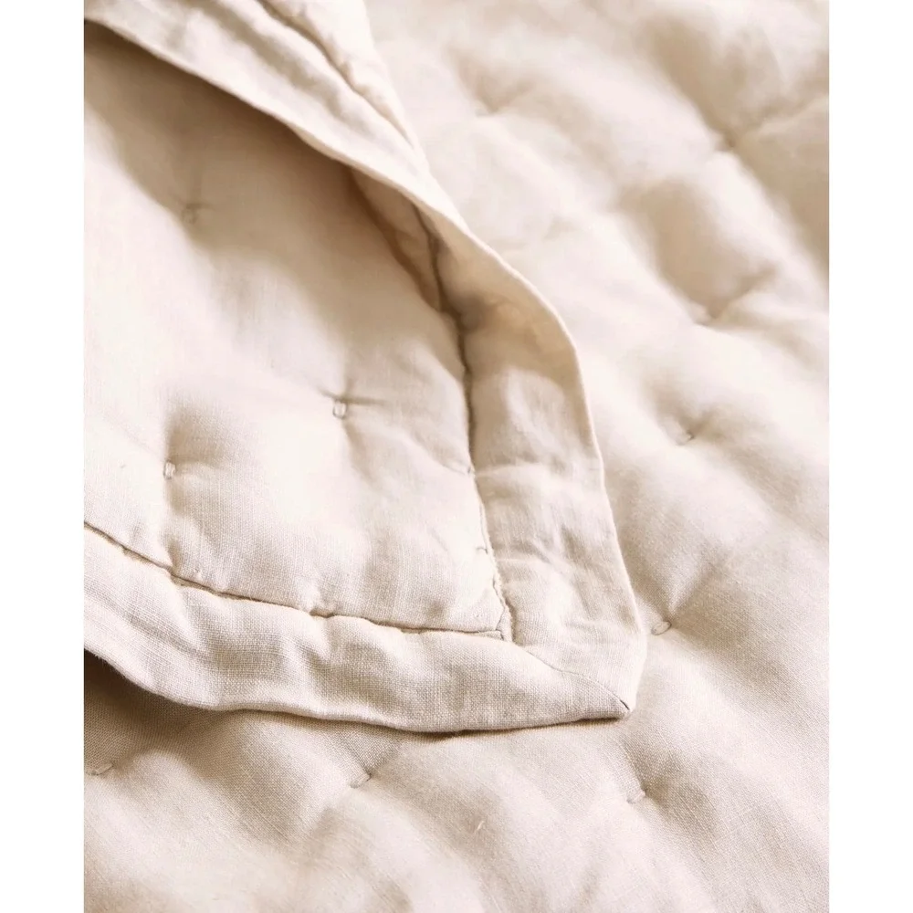 Quince European Linen Dream Quilt Full/Queen Color Sand